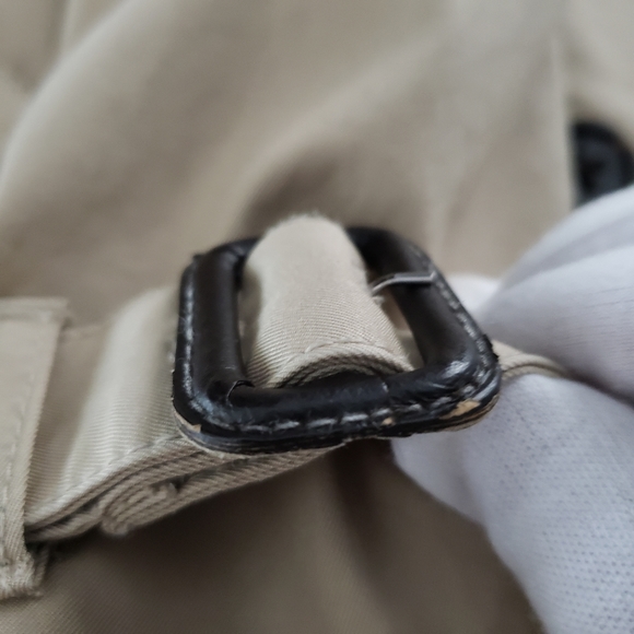 Banana Republic Trench Coat in Beige - Picture 9 of 9